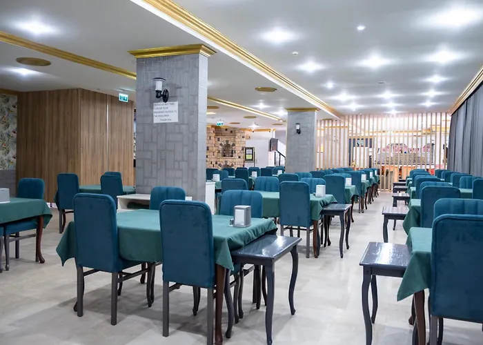 Hotell Mustis Royal Plaza 3*