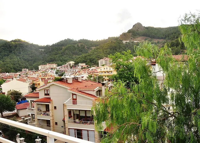 Hotell Mustis Royal Plaza 3*