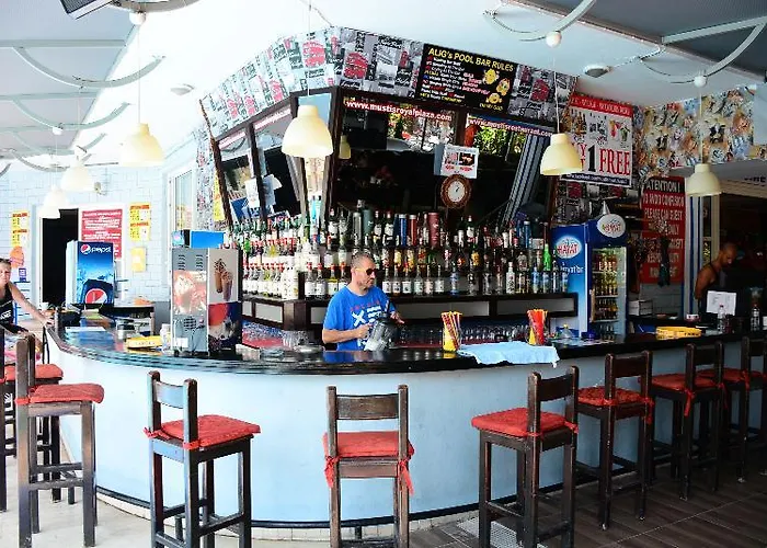 Mustis Royal Plaza 3*