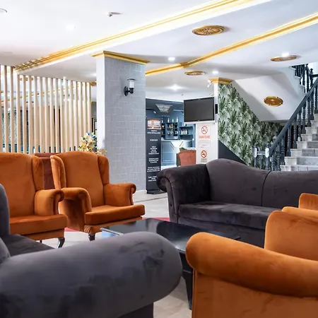 Mustis Royal Plaza 3*