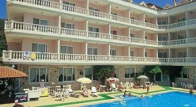 מלון Mustis Royal Plaza 3*