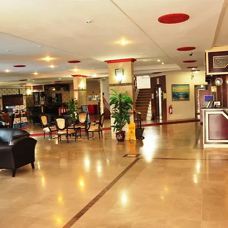 מלון Mustis Royal Plaza מרמריס