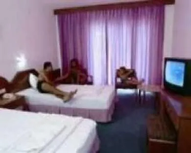 Mustis Royal Plaza Hotel 3*