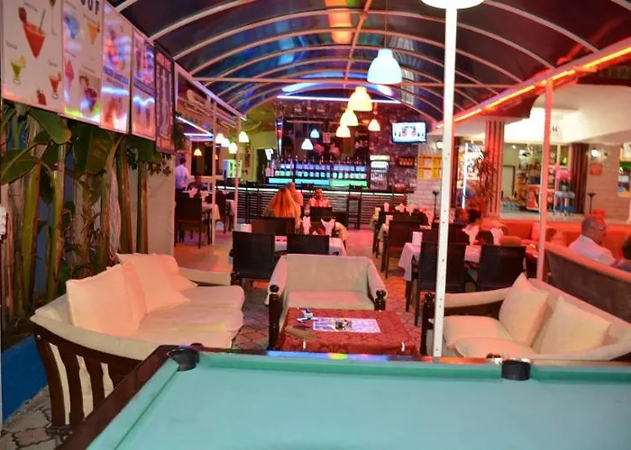 Mustis Royal Plaza 3* مرمريس