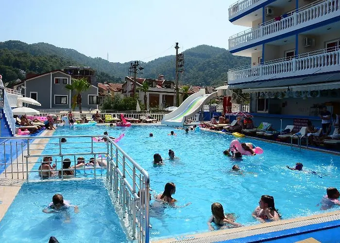 Mustis Royal Plaza فندق مرمريس