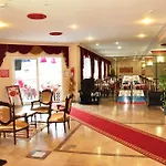 Mustis Royal Plaza Hotel 3*