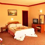 Mustis Royal Plaza Hotel