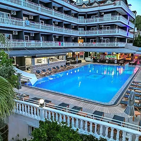 Mustis Royal Plaza Otel 3*