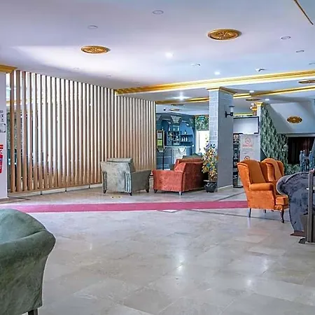 Mustis Royal Plaza Μαρμαρίς