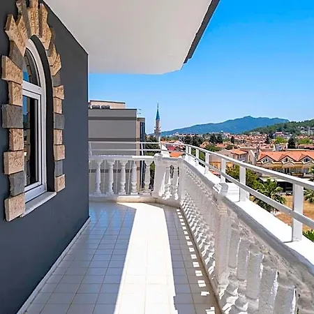 Ξενοδοχείο Mustis Royal Plaza Μαρμαρίς