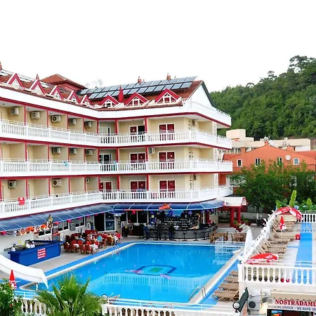 Mustis Royal Plaza 3* Μαρμαρίς