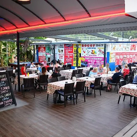 Mustis Royal Plaza Μαρμαρίς