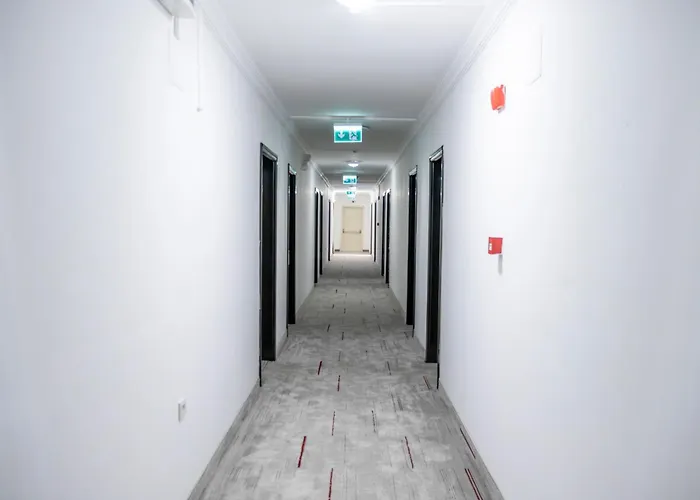 Mustis Royal Plaza 3*