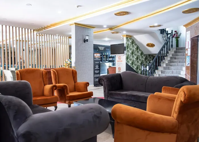 Mustis Royal Plaza 3*