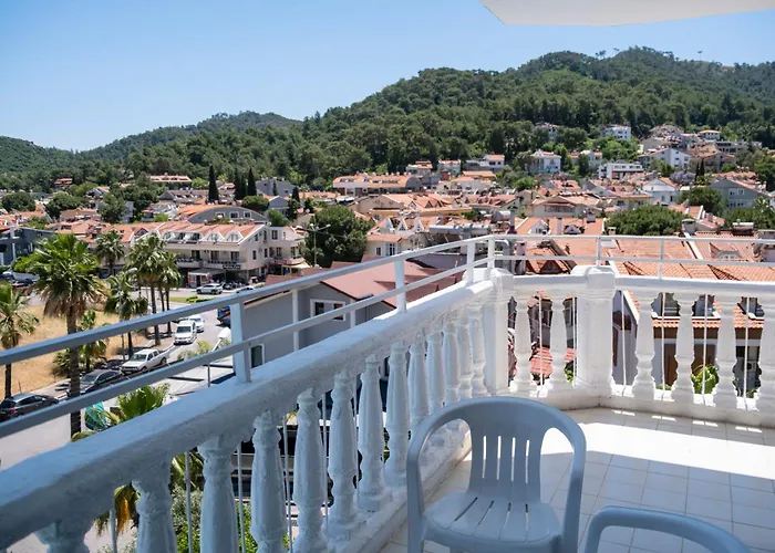 Mustis Royal Plaza 3* Μαρμαρίς