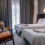 Hotel Mustis Royal Plaza
