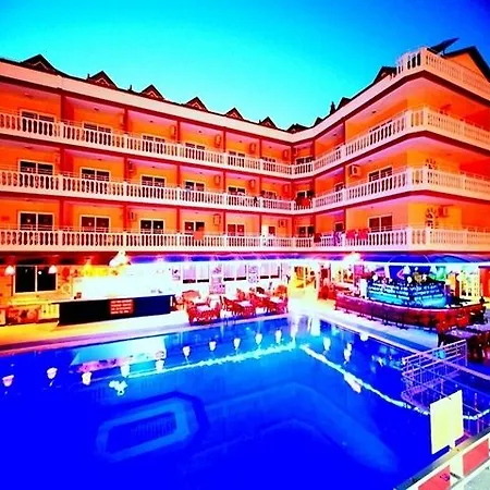 Mustis Royal Plaza 3*