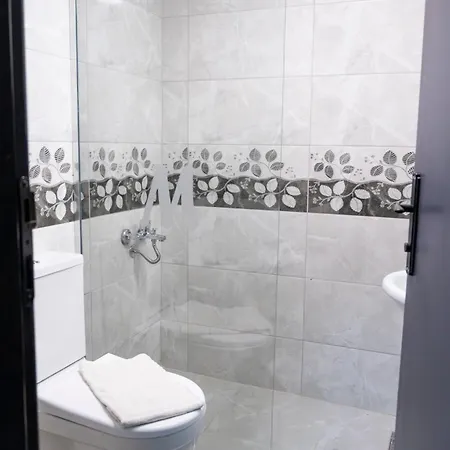 Mustis Royal Plaza Hotel