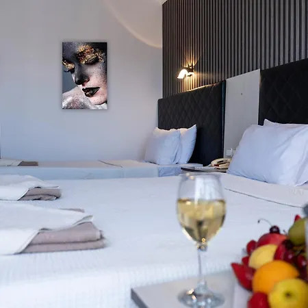 Mustis Royal Plaza ホテル マルマリス