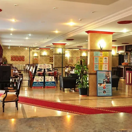 Mustis Royal Plaza ホテル