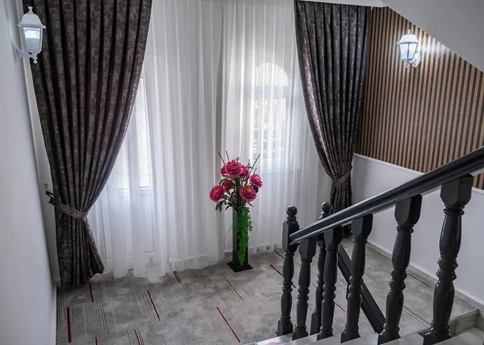 Mustis Royal Plaza Hotel