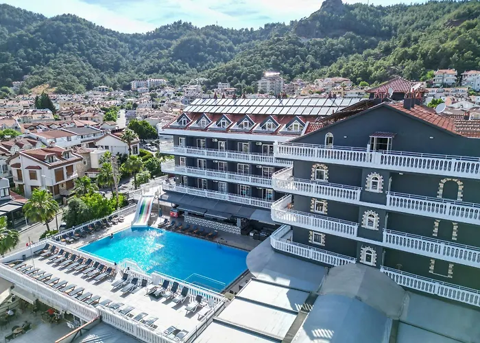 Mustis Royal Plaza Szálloda 3*