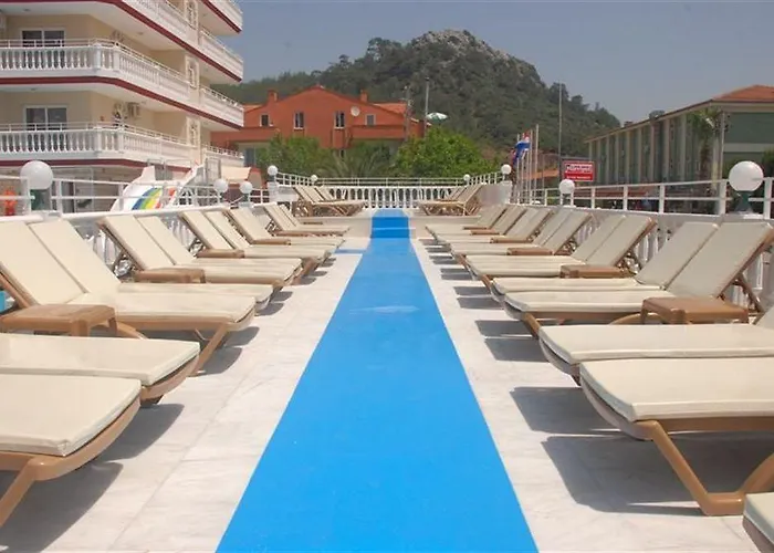 Mustis Royal Plaza Szálloda 3*